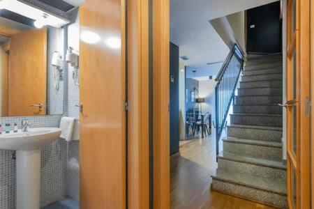 Bright And Modern Duplex With Terrace In Eixample District P2 Apartment Barcelona Exterior photo